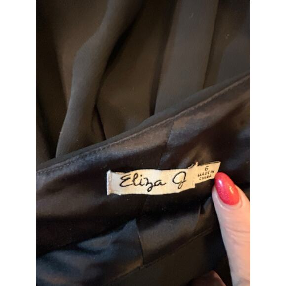 Eliza J One-Shoulder Cocktail Mini Dress in Black - Size 6 - Picture 15 of 15